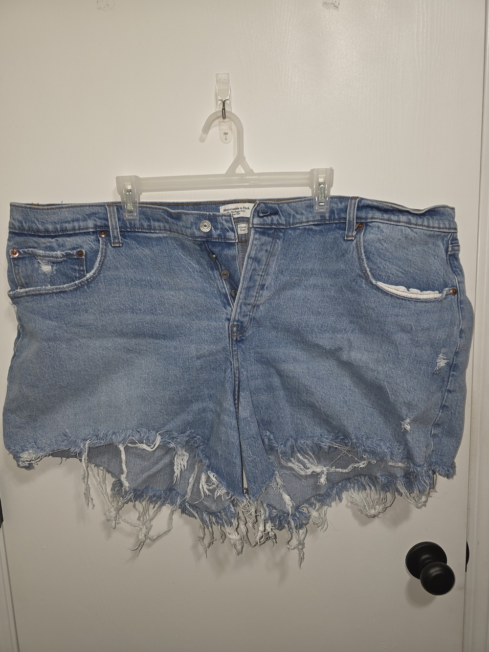 Denim Cutoff Frayed Hem Women’s Shorts - Light Blue